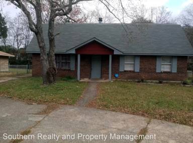 Main picture of 3919 Woodley Rd