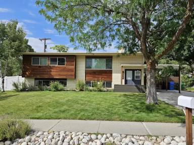 Main picture of 2809 E Banbury Rd