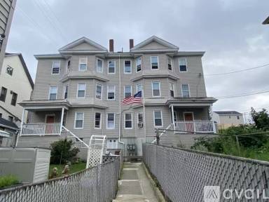Main picture of 423 Division St