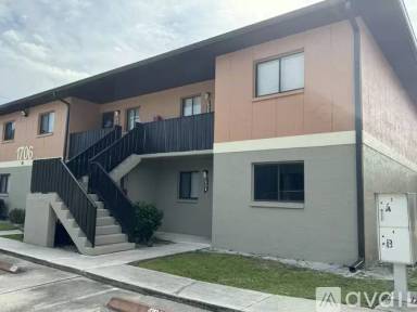 Main picture of 1706 University Ln