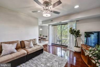 Main picture of 6089 Majors Ln