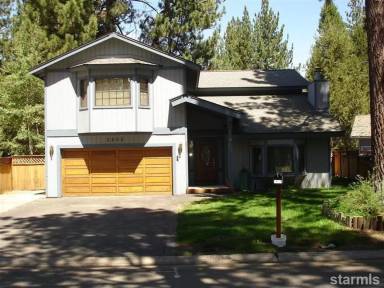 Main picture of 2953 Pinewood Dr