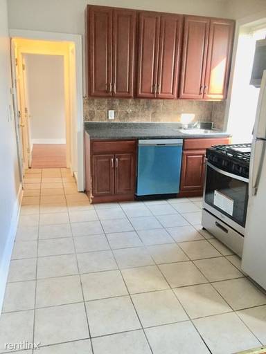 Main picture of 6310 Broadway