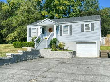 Main picture of 1725 Lenland Ave