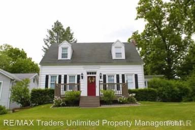 Main picture of 1512 E Kelly Ave