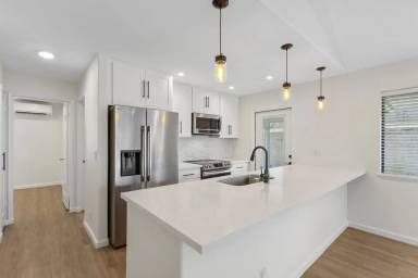 Main picture of 95-1236 Moea St