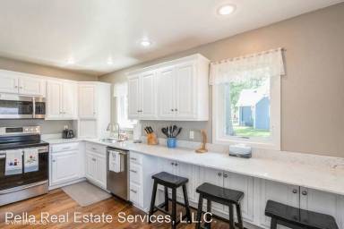Main picture of 805 Columbus St