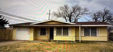 Main picture of 3532 Meadow Dr