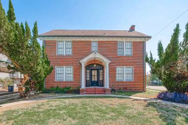 Main picture of 3927 Avenue P 1/2