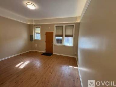 Main picture of 3018 N Laramie Ave