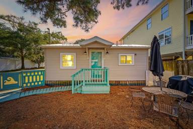 Main picture of 347 Seabreeze Dr
