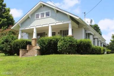 Main picture of 114 W Chilhowie Ave