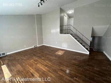 Main picture of 2425 Denfield St