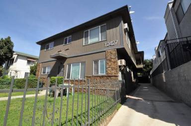 Main picture of 12427 Riverside Dr