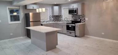 Main picture of 2056 Prospect Ave