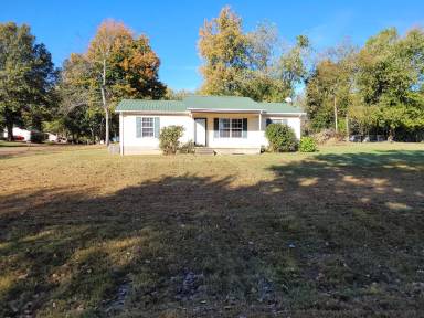 Main picture of 2711 Hillside Dr