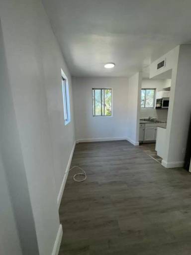 Main picture of 661 NW 62nd St
