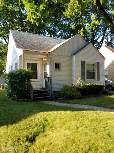 Main picture of 551 E Baker Ave