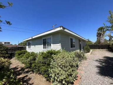 Main picture of 8606 Washington Ave