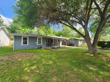 Main picture of 554 Lee St