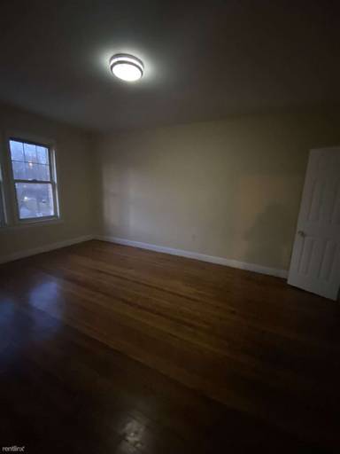 Main picture of 11 Wyllys St