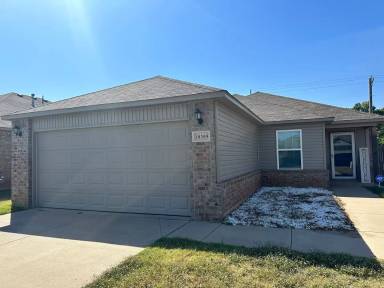 Main picture of 10305 Hidden Village Dr