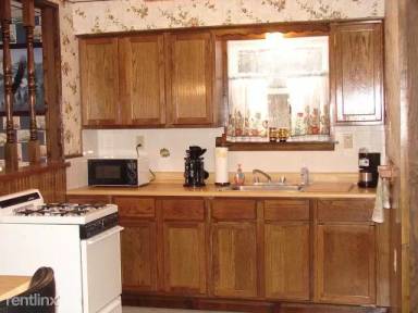 Main picture of 10280 Bessemer St