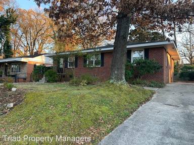 Main picture of 2411 Fry St