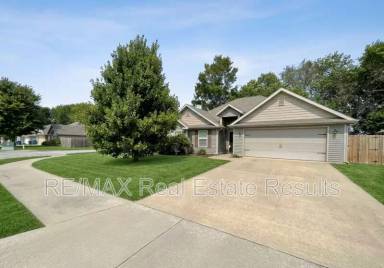 Main picture of 2904 SW Wentworth Ave