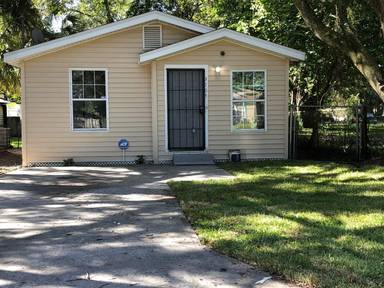 Main picture of 3703 E North Bay St