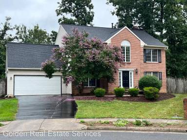 Main picture of 910 Broad Oaks Dr
