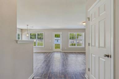 Main picture of 1011 Huffine Mill Rd