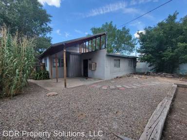Main picture of 118 Princeton Dr SE