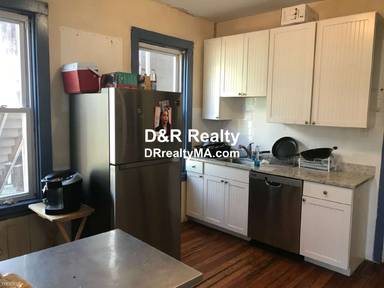 Main picture of 40 Cherry St