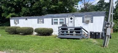 Main picture of 118 Rebeccas Ct