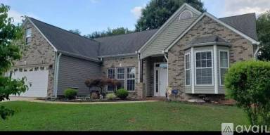 Main picture of 103 Lantana Ct