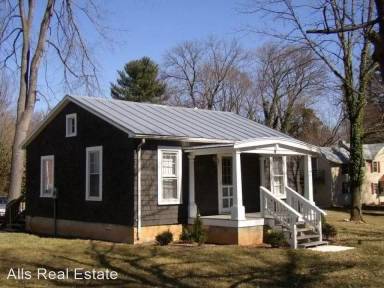Main picture of 207 Culpeper St