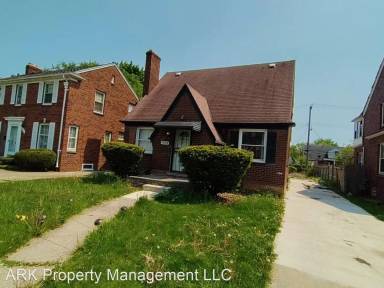 Main picture of 13362 Rosemary St