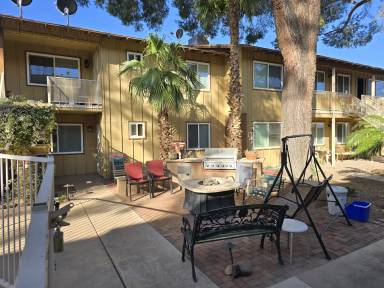 Main picture of 90 W Yavapai St