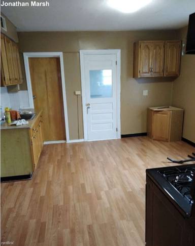 Main picture of 18 Chestnut Ave