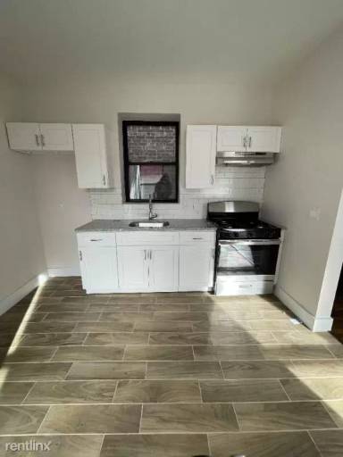 Main picture of 89 E 25th St