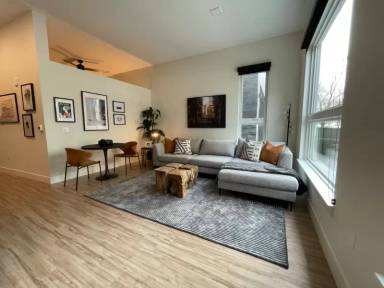Main picture of 1035 E 17th Ave