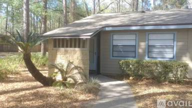 Main picture of 6912 SW 45th Ave