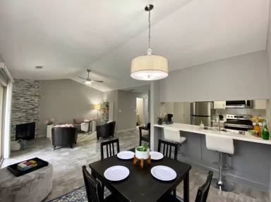 Main picture of 1050 Minns Dr