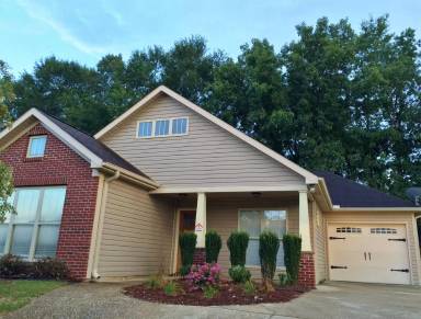 Main picture of 196 Rossburg Dr
