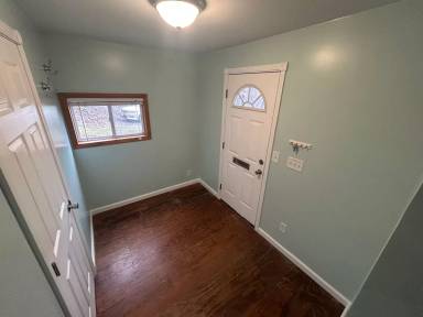Main picture of 418 Laughlin Ave