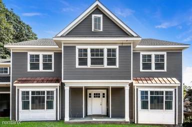 Main picture of 84 Weaver St