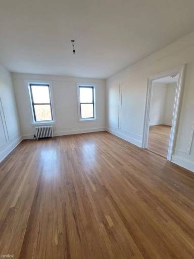 Main picture of 1234 Midland Ave