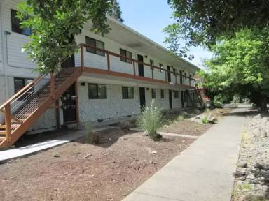 Main picture of 2026 Filbert St