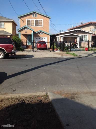 Main picture of 237 S 3rd St